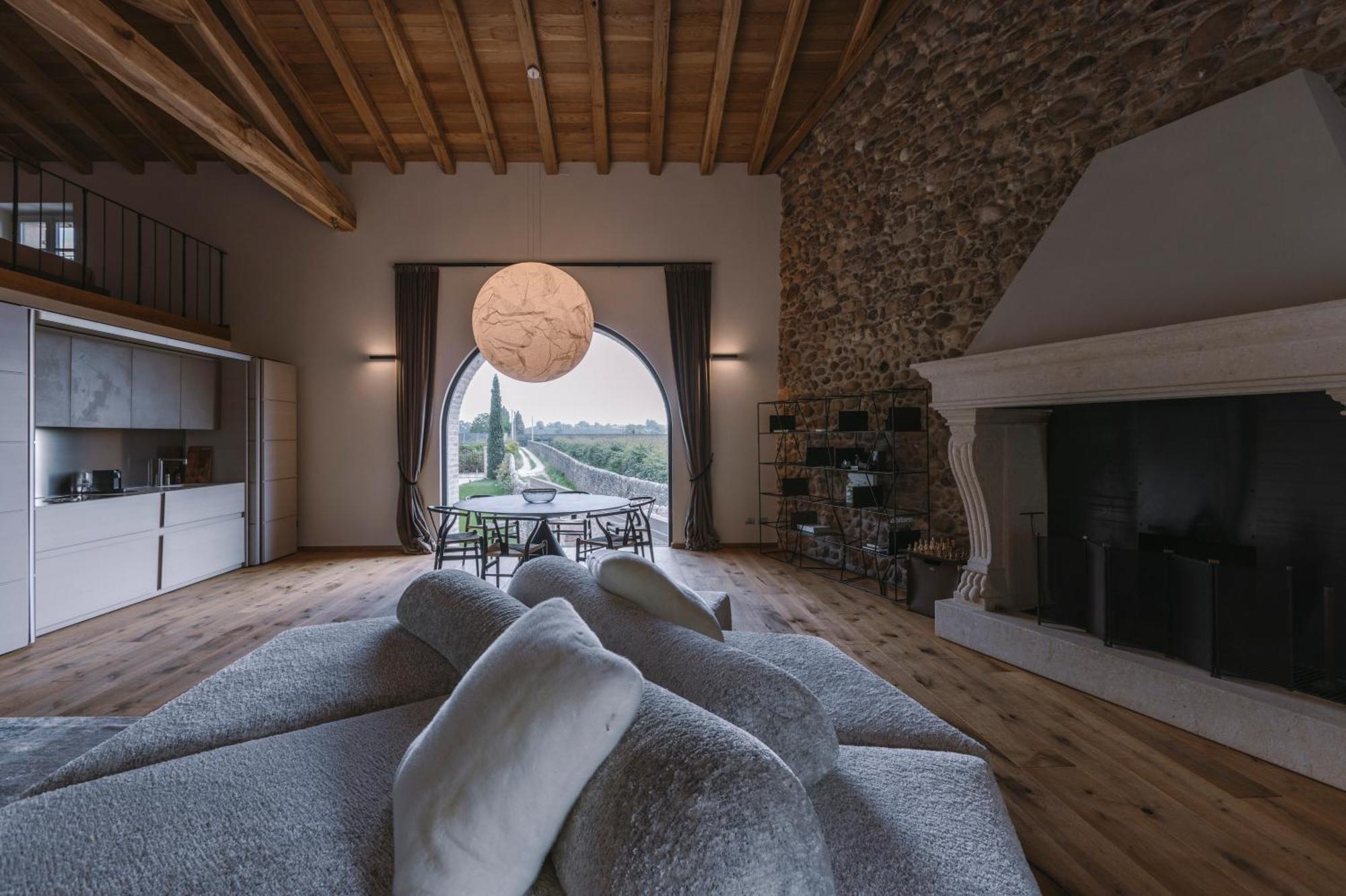 Corte Lanfranconi Relais Пескантина Екстериор снимка
